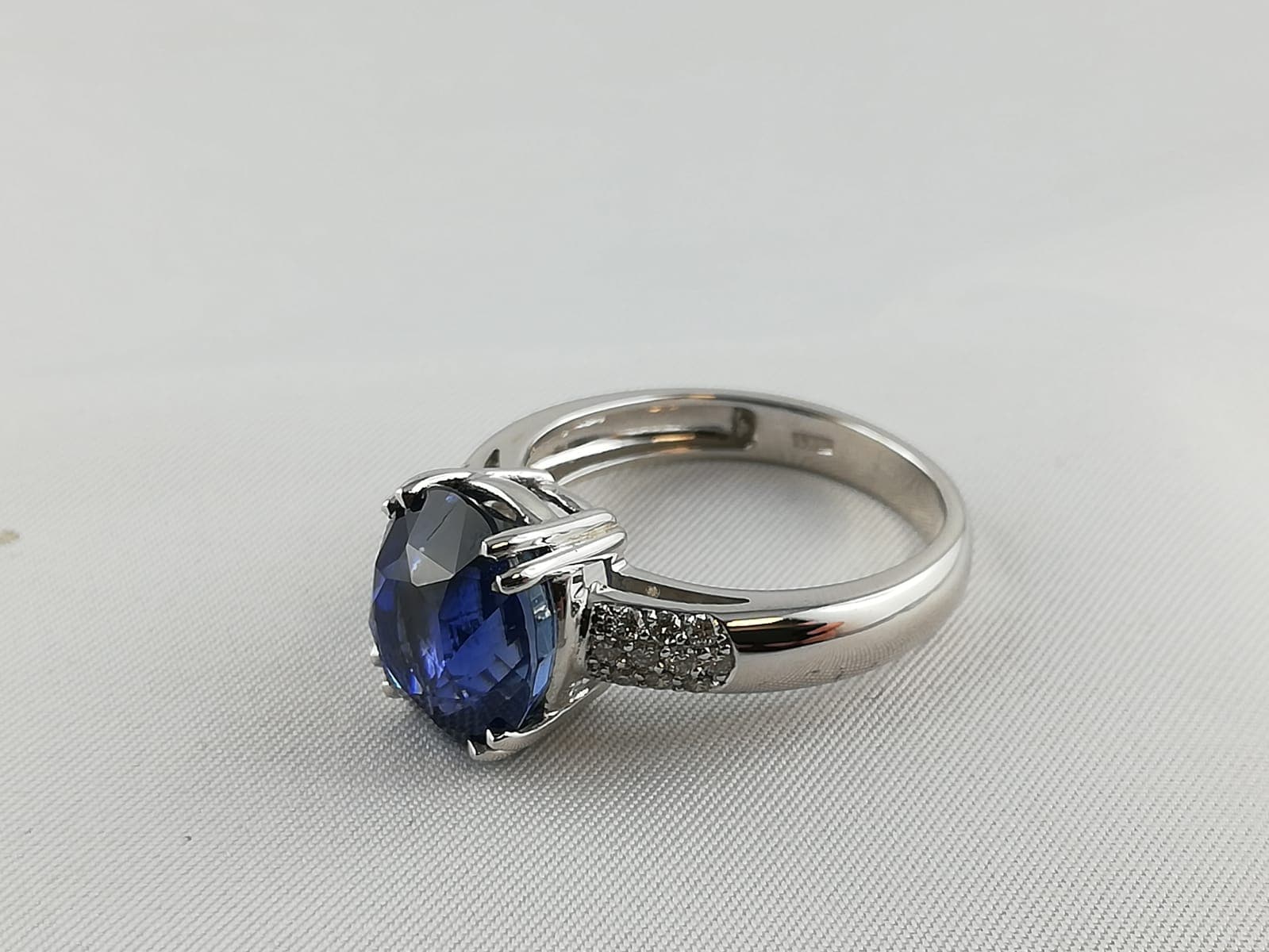 Rachat de bijoux signés à Neuilly